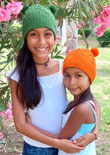 Load image into Gallery viewer, Pom Pom Beanie